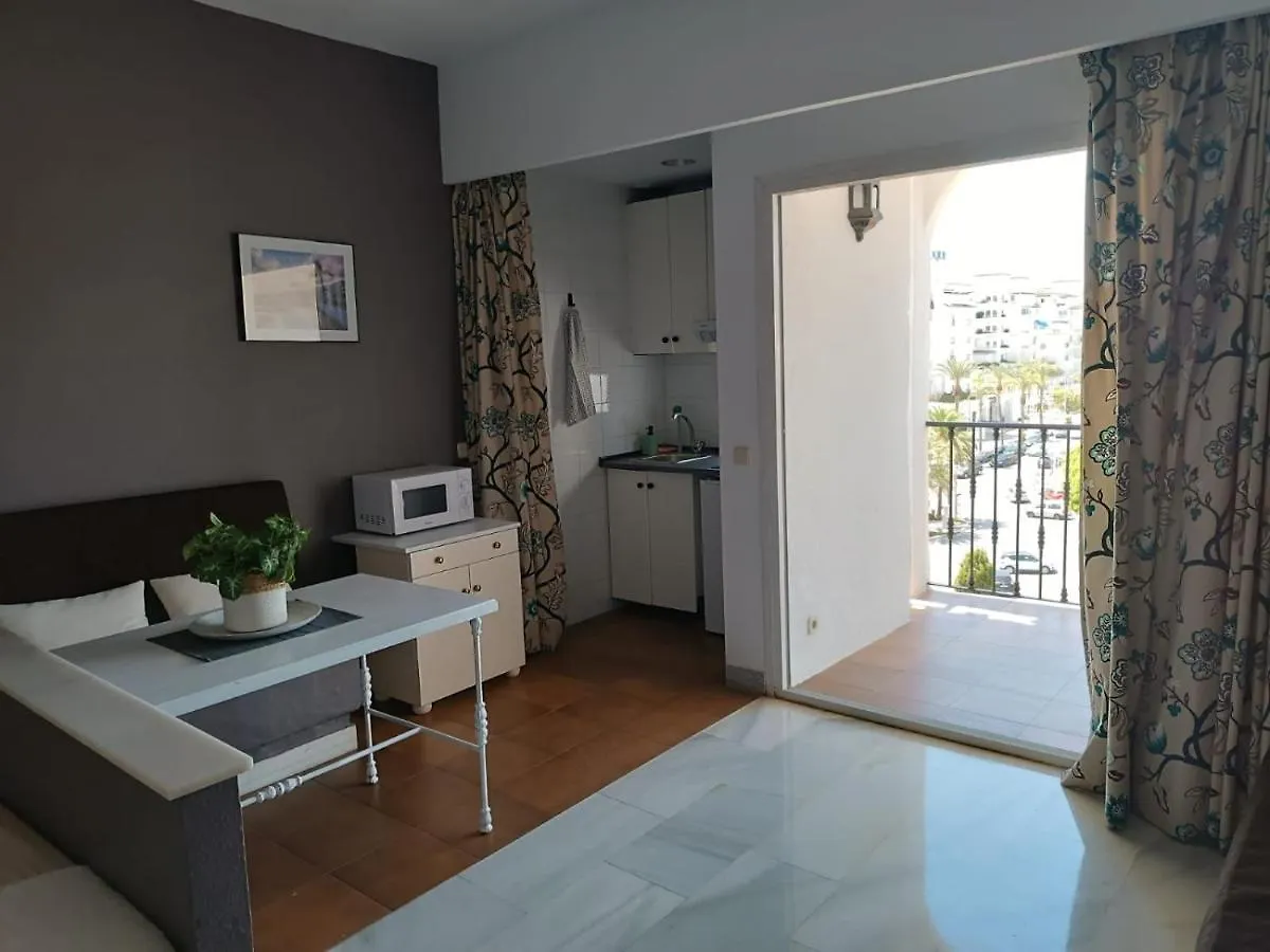 Holidays Banus Marbella 0*,